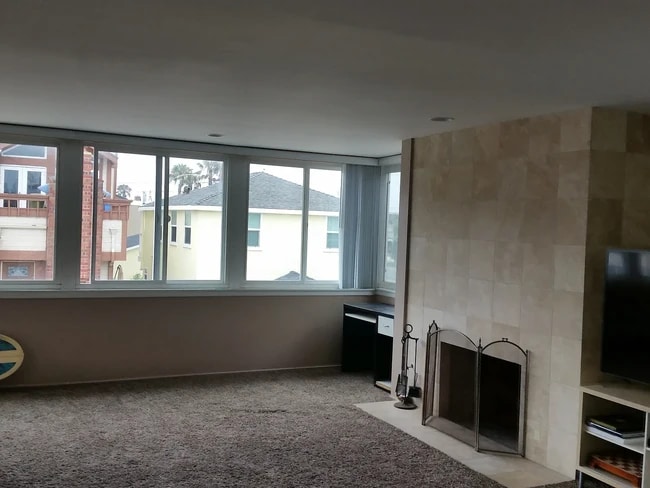 property at 207 41st St
