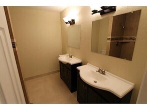 140 SE 12th Ave in Pompano Beach, FL - Building Photo - Building Photo