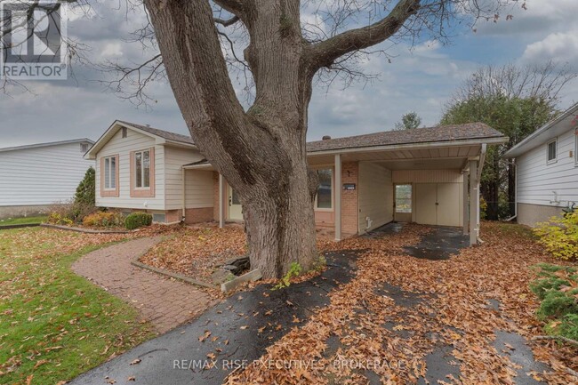 811-811 Overlea Ct