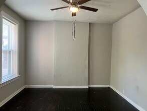 712 Dover Pl in St. Louis, MO - Building Photo - Building Photo