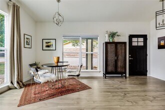 1415 Mearns Meadow Blvd in Austin, TX - Building Photo - Building Photo