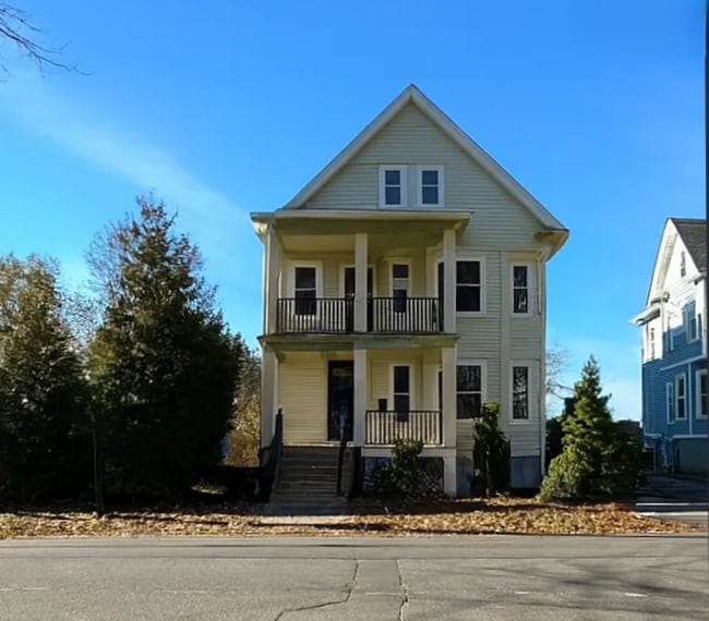 property at 89 S Cherry St