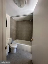 1220 Pine St in Philadelphia, PA - Building Photo - Building Photo