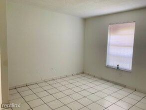 668 NW 31st St in Miami, FL - Building Photo - Building Photo