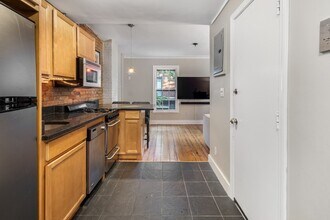33 Gray St in Boston, MA - Building Photo - Building Photo