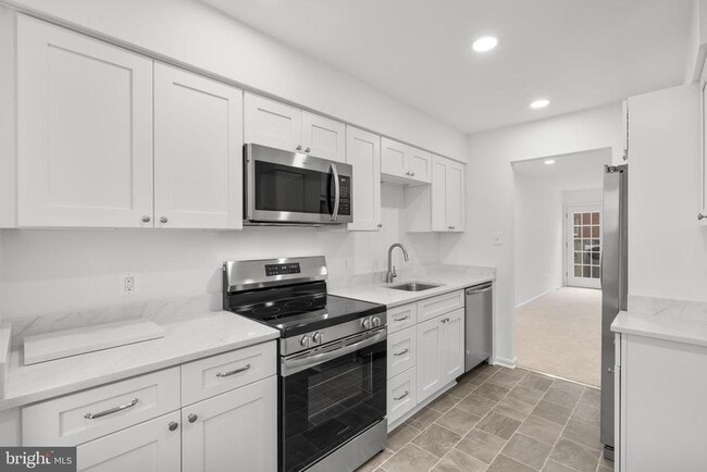 property at 119 E Main St