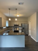 518 Brightleaf Cir in Hinesville, GA - Building Photo - Building Photo