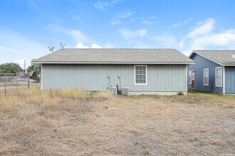 820 W Olmos Dr in San Antonio, TX - Building Photo - Building Photo