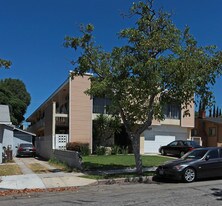 1027 Grover Ave in Glendale, CA - Building Photo