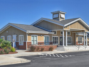 The Madison in Greenville, NC - Foto de edificio - Building Photo