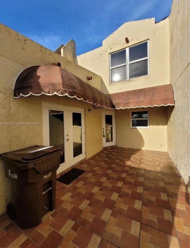 property at 3821 W 11th Ct