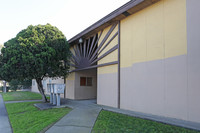 25 W I St in Los Banos, CA - Foto de edificio - Building Photo