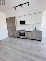 1635 Military Trail in Toronto, ON - Building Photo