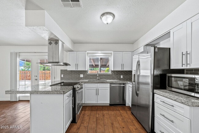 720 E Broadway Ln in Tempe, AZ - Building Photo - Building Photo
