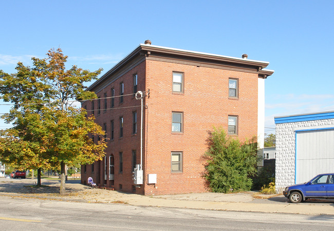 32 2nd St in Auburn, ME - Building Photo - Building Photo