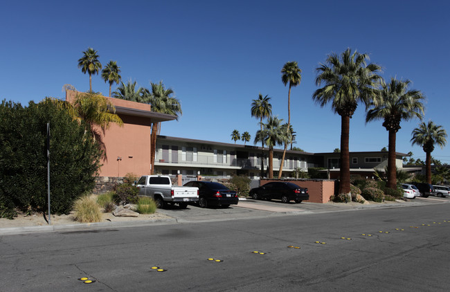 Riverwalk West in Palm Springs, CA - Building Photo - Building Photo