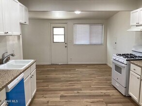 44227 Date in Lancaster, CA - Building Photo - Building Photo