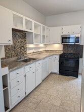 5313 Broadway, Unit 1 in Lancaster, NY - Foto de edificio - Building Photo