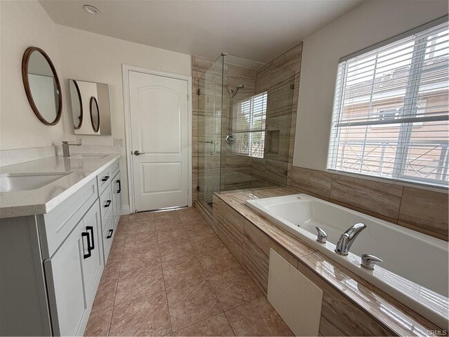 property at 6211 Rosemead Blvd