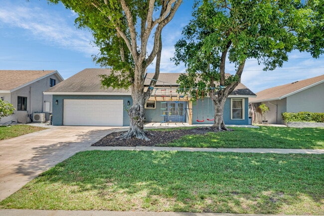 property at 7515 San Mateo Dr E
