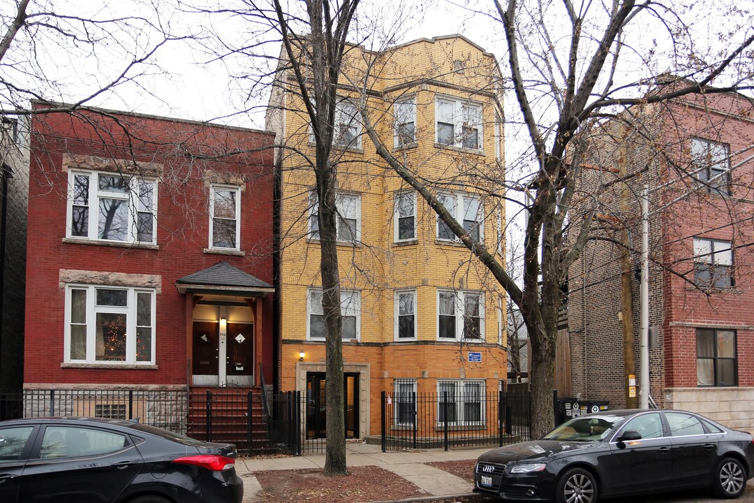 942 N. Washtenaw Ave. in Chicago, IL - Building Photo