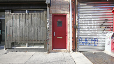 296 Grand St in Brooklyn, NY - Building Photo - Building Photo