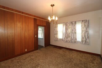 536 W 5th St in Junction City, KS - Building Photo - Building Photo