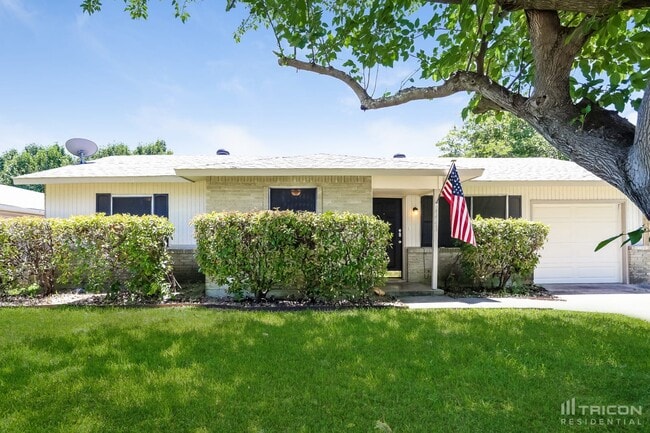 property at 4443 Greenland Dr