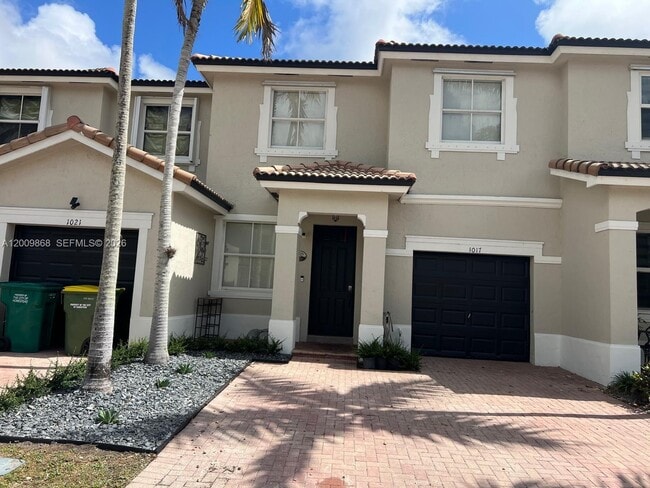 1017 NE 42nd Pl