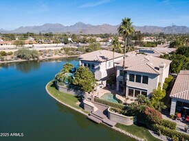 10164 E Cochise Dr in Scottsdale, AZ - Building Photo