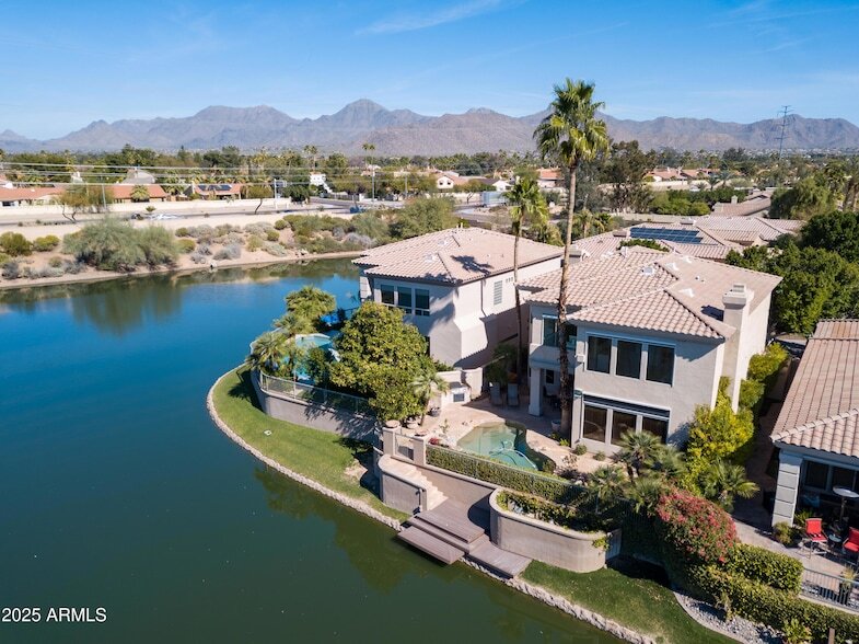 10164 E Cochise Dr in Scottsdale, AZ - Building Photo