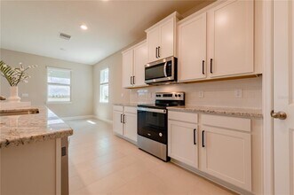 5246 Grove Mill Loop in Bradenton, FL - Building Photo - Building Photo