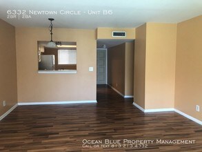 6332 Newtown Cir-Unit -Unit B6 in Tampa, FL - Building Photo - Building Photo