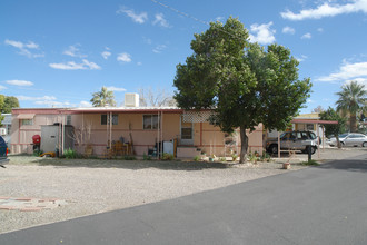 Catalina Vista Mobile Home Park in Tucson, AZ - Building Photo - Building Photo