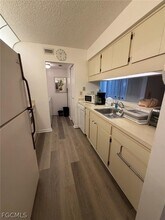 9570 Green Cypress Ln in Ft. Myers, FL - Building Photo - Building Photo