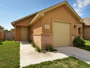 1200 Brendon Lee Lane in Georgetown, TX - Building Photo - Building Photo