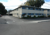 Windsor Court Apartments in Mountain View, CA - Building Photo - Building Photo