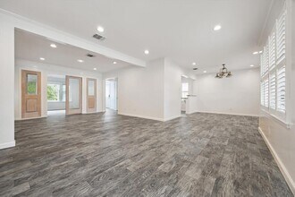 3831 Linklea Dr in Houston, TX - Building Photo - Building Photo