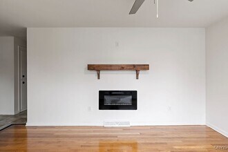 27 Mcpherson St in New York Mills, NY - Building Photo - Building Photo