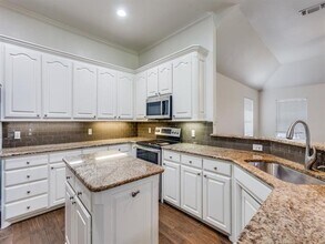 7345 Cottonwood Ct in North Richland Hills, TX - Building Photo - Building Photo