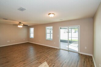 2226 Pebble Point Dr in Green Cove Springs, FL - Foto de edificio - Building Photo