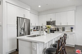 4720 E Washington Ave in Orange, CA - Building Photo - Building Photo