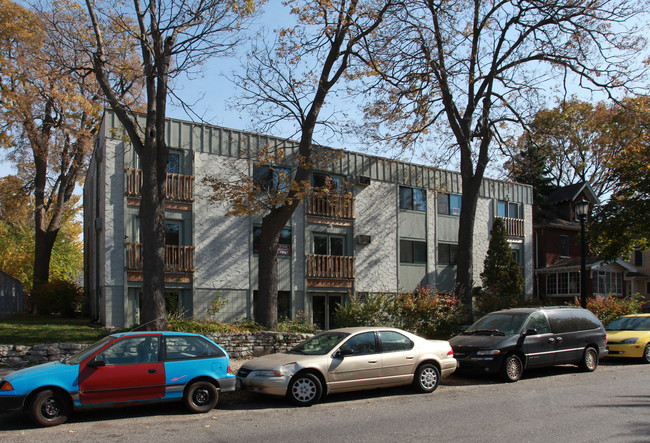 Local 25 in Minneapolis, MN - Foto de edificio - Building Photo