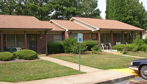 Meadowgreen Apartments in Reidsville, NC - Building Photo