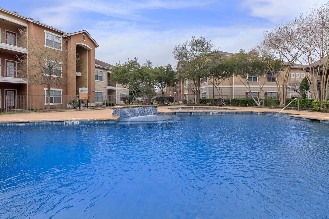 Cypress Creek Apartment Homes at Reed Road Photo
