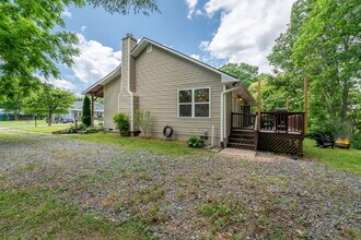 33 Summit Ave in Brevard, NC - Building Photo - Building Photo