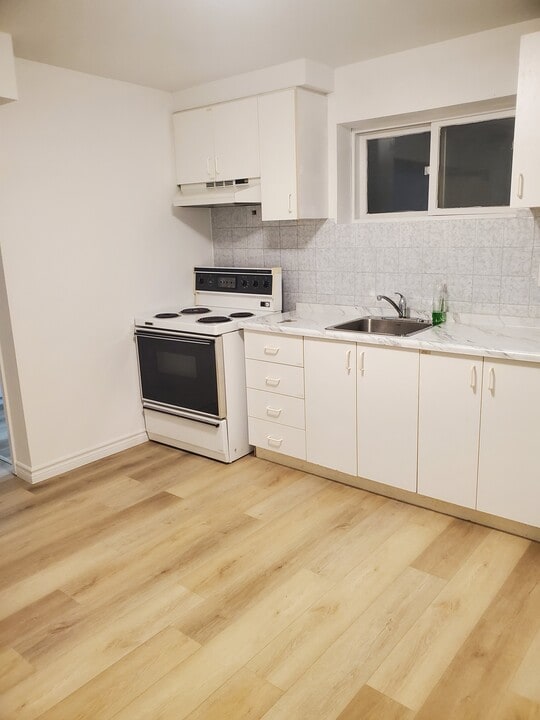 Spacious One Bedroom Basement Apartment in Toronto, ON - Building Photo
