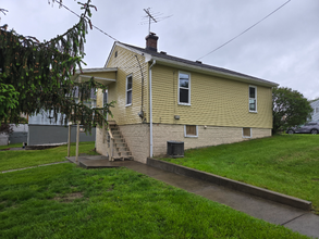 3800 Olive St in Shadyside, OH - Building Photo - Building Photo
