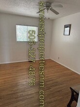 903 N Gladeview Dr in Farmington, NM - Building Photo - Building Photo