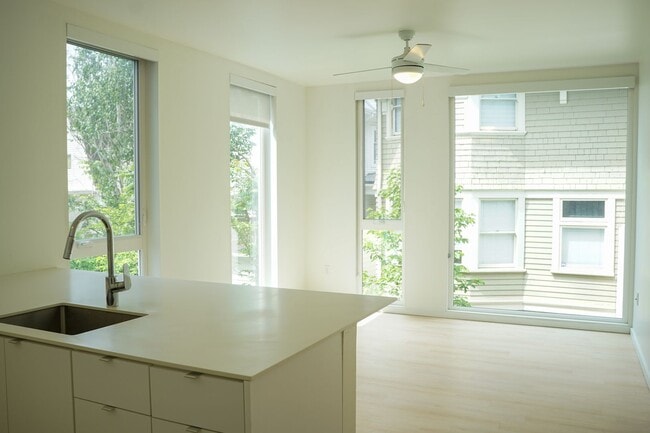 property at 1475 SE 15th Ave